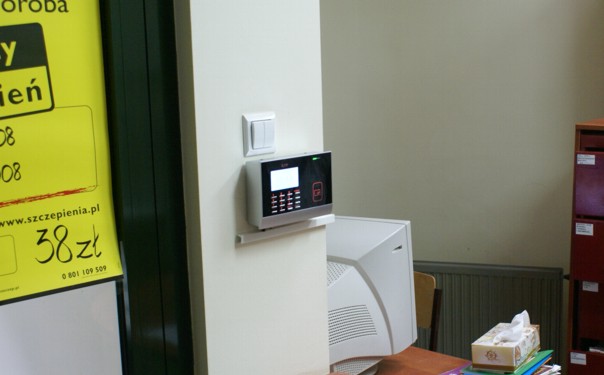 rejestracja czasu pracy w przychodni lekarskiej w Szczawnie